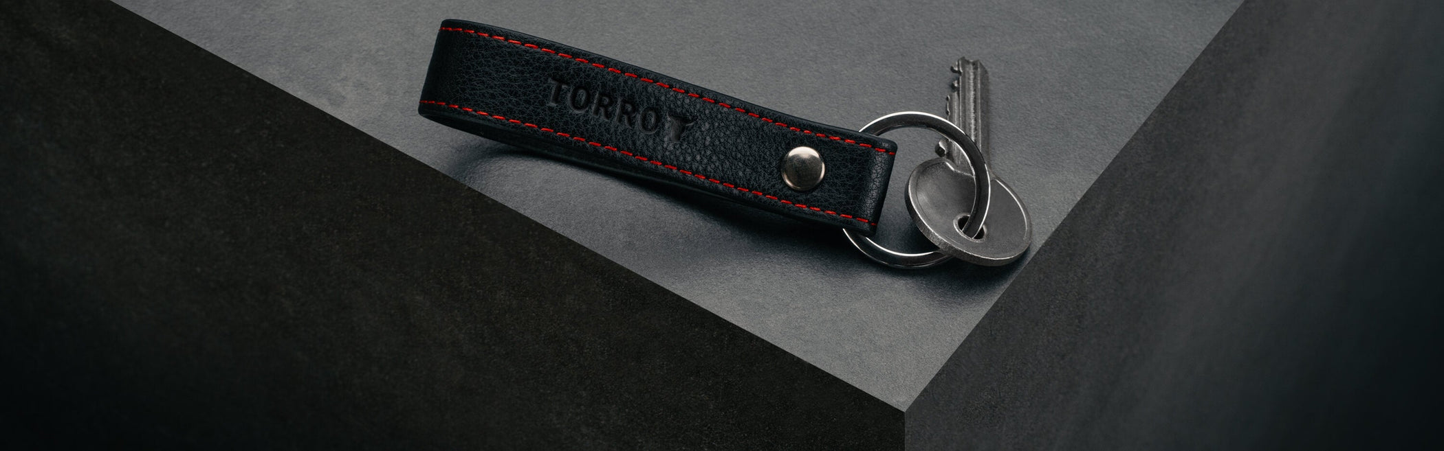 Portachiavi in pelle e accessori AirTag