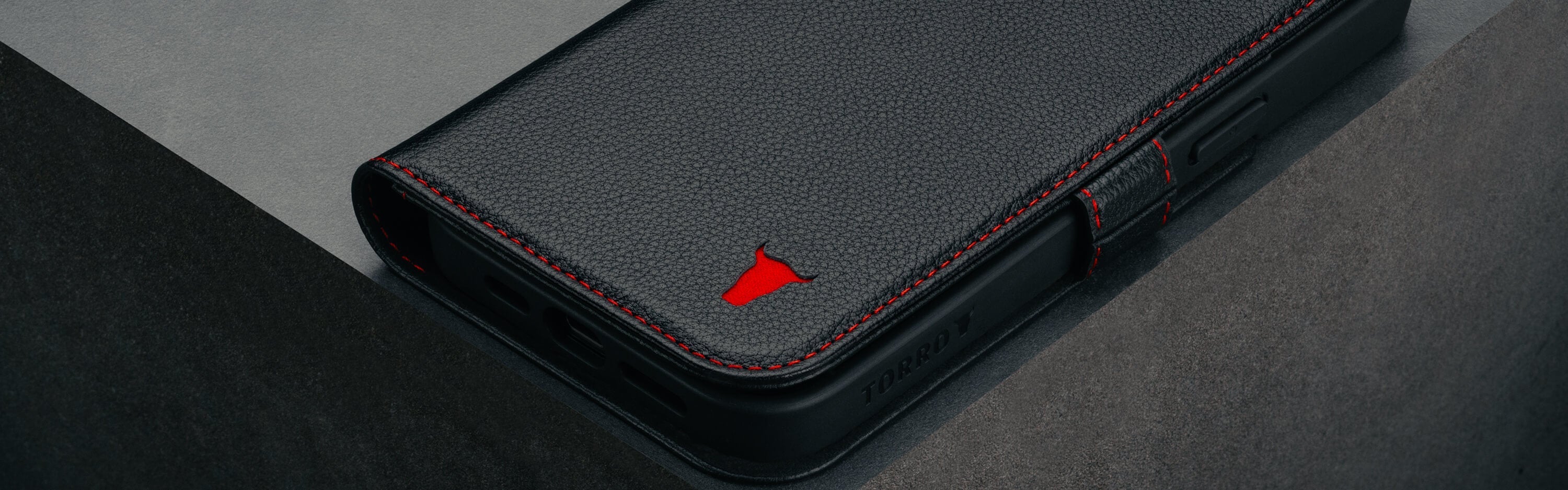 Custodia In Vera Pelle Per IPhone SE/8/7/6(s) E 11 Pro – Porta Carte E Banconote, Chiusura Magnetica, Nero