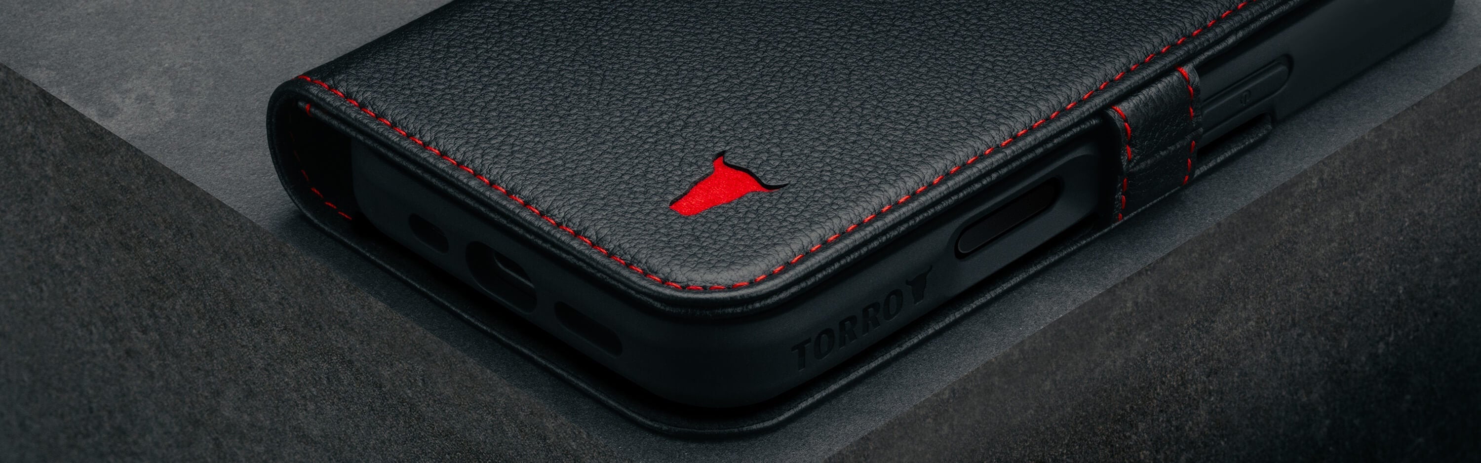 Custodia Caricabatterie Gladgogo Per IPhone 16 Pro Max – 8500 MAh, Cavalletto Integrato, Protezione 360°, Nero