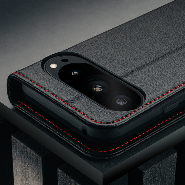 Camera cutout Black with Red Detail Leather Cse for Google Pixel 10 / 10 Pro.
