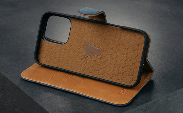Cover in Pelle per iPhone 16 Pro Max con Cover Staccabile (MagSafe) Feature Focus