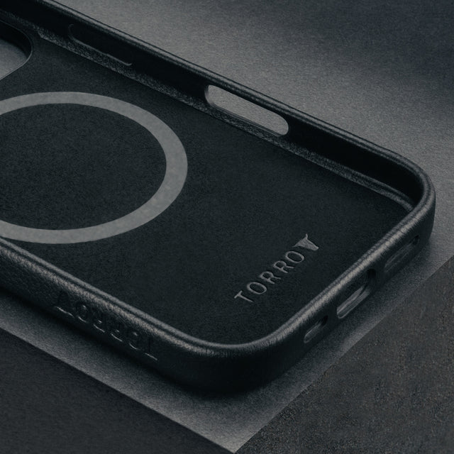 Black Leather Slimline Bumper Case for iPhone 16 Pro Max