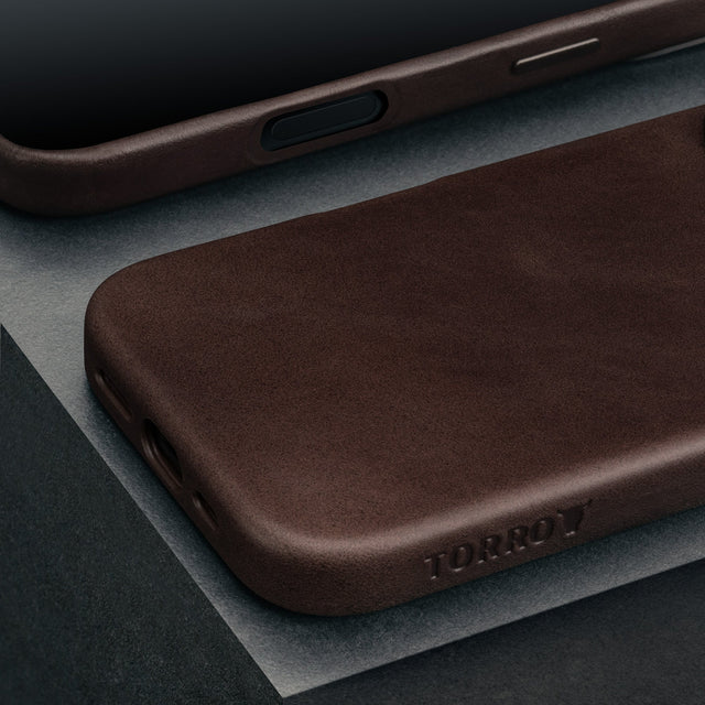 Dark Brown Leather Slimline Bumper Case for iPhone 16