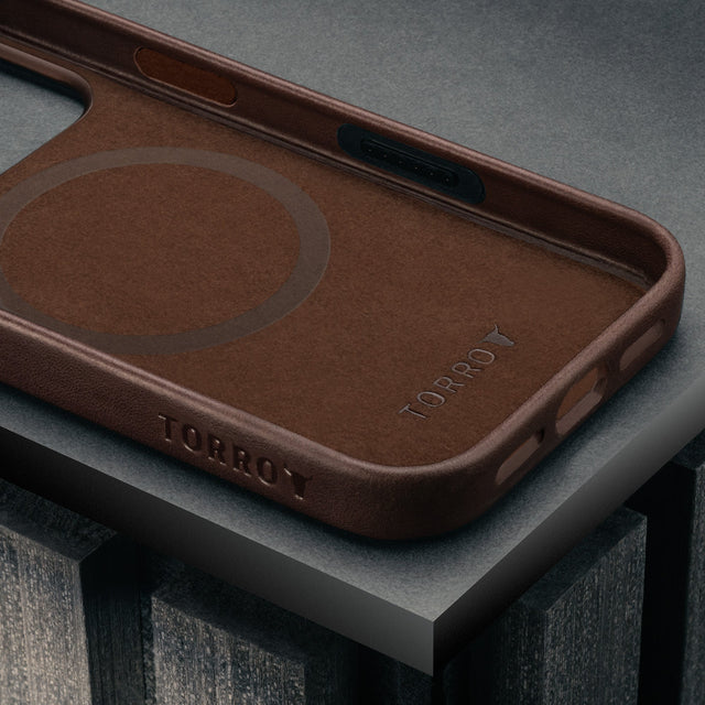 Microfibre lining in the Slimline Dark Brown Leather Bumper Case for iPhone 17 Pro