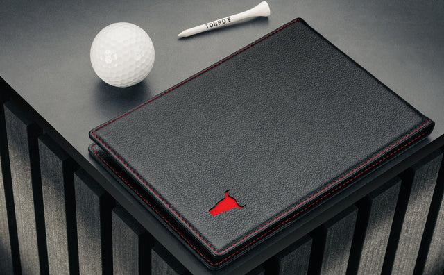 Porta Scorecard Golf in Pelle e Custodia per Yardage Book (edizione PRO) Feature Focus